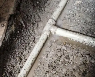 漏水维修电话